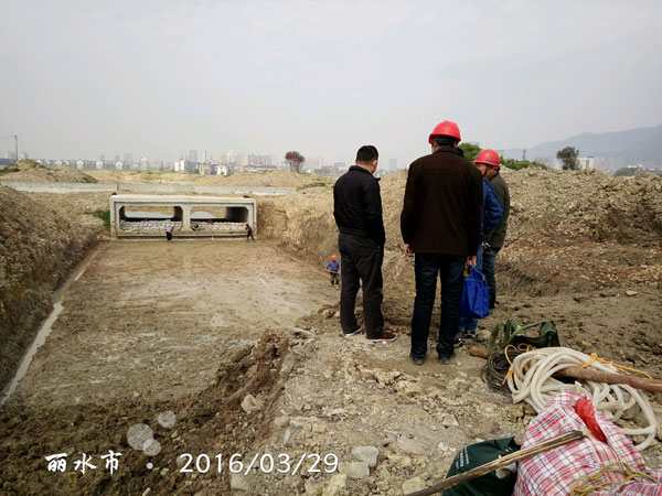 暂无图片